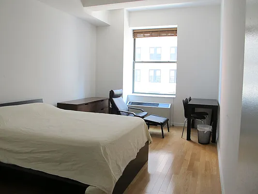 Rented by NY Living Solutions | media 18