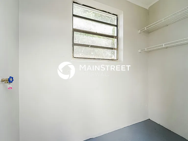 Walk In Closet
