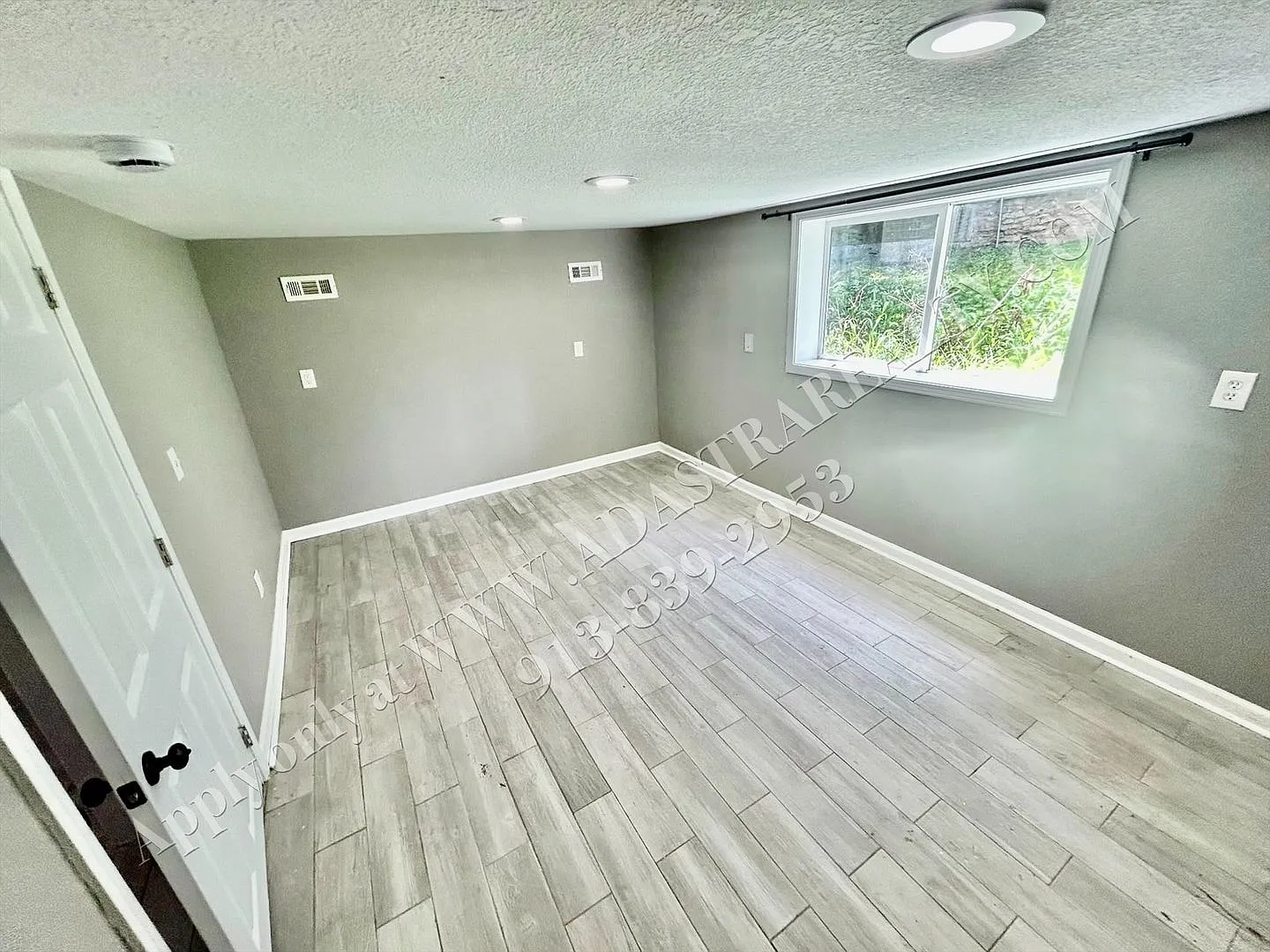 Nice Updated 3 Bed, 1 Bath In Kck-Available In October!! — Photo 4
