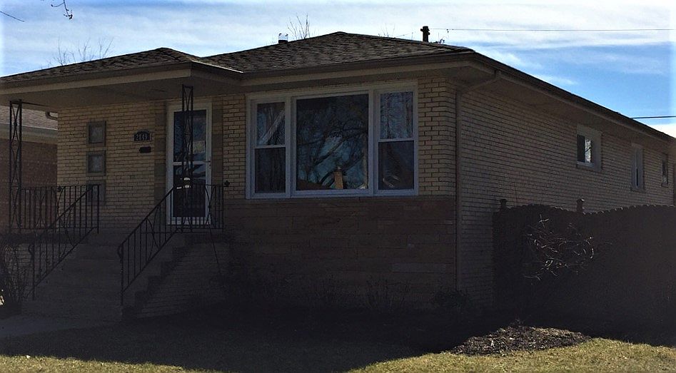 1st image of 2849 W 100th St