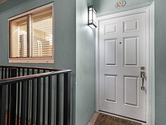 2nd image of 180 SE 20th Avenue #302