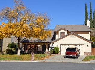 395 Virginia Dr, San Jacinto, CA 92583