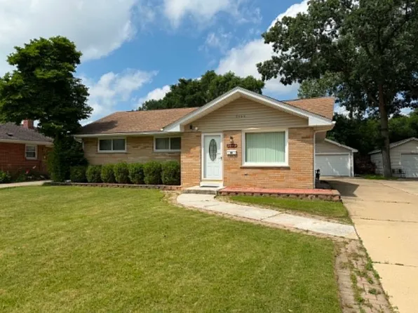 2444 Linden Ave, Waukegan, IL 60087