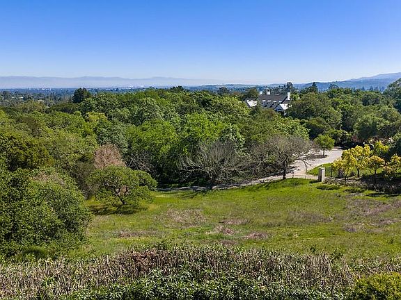 3rd image of 309 Olive Hill Ln