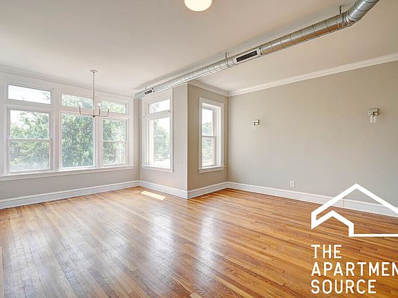 2nd image of 1042 N Kedzie Ave APT 1