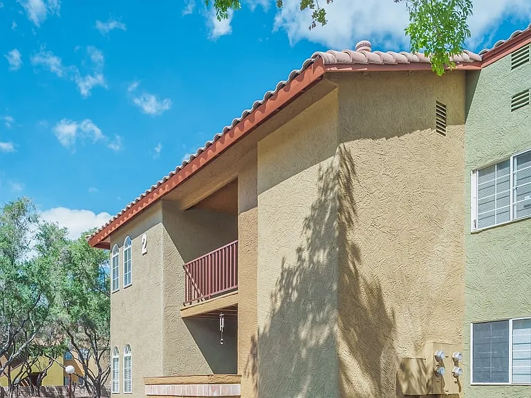 Hidden Cove Apartments — Photo 23
