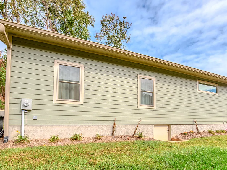10 Sylvanella Ln — Photo 31