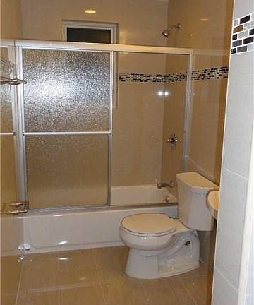 2nd image of 6917 229th St Floor 1