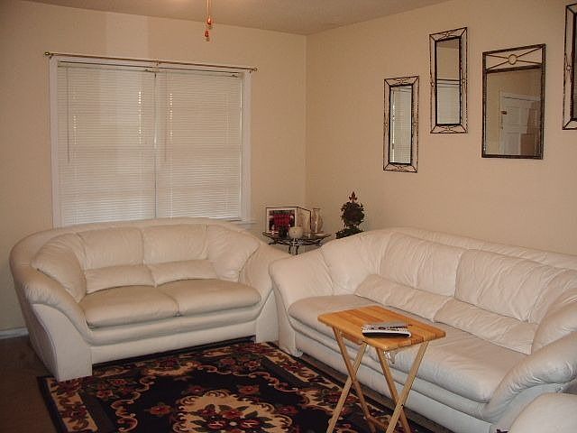 2nd image of 2701 Elm Dr