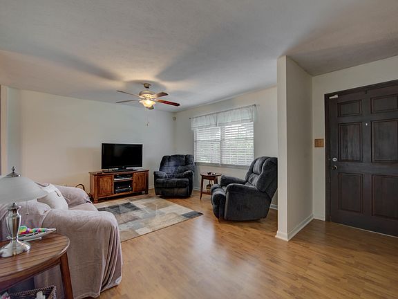 5th image of 1433 Mount Vista Dr