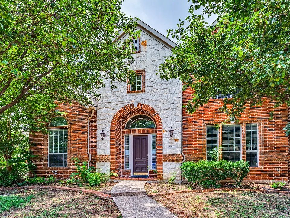 8701 Mandevilla Dr