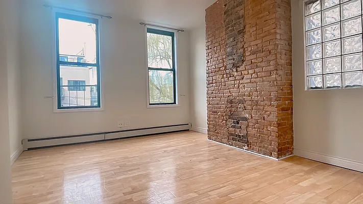 Rented by Owner | media 22