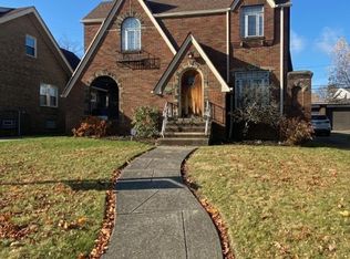 4668 Broadale Rd, Cleveland, OH 44109