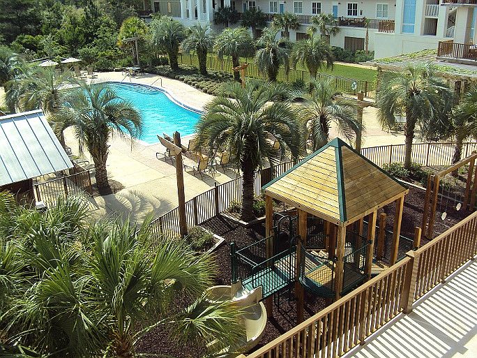 Beautiful Pool Area