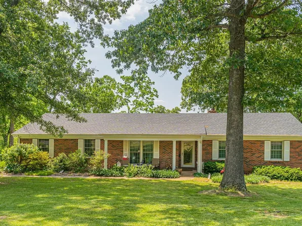 212 Country Club Grounds, Washington, MO 63090