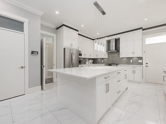 2nd image of 1135 Yorston Ct