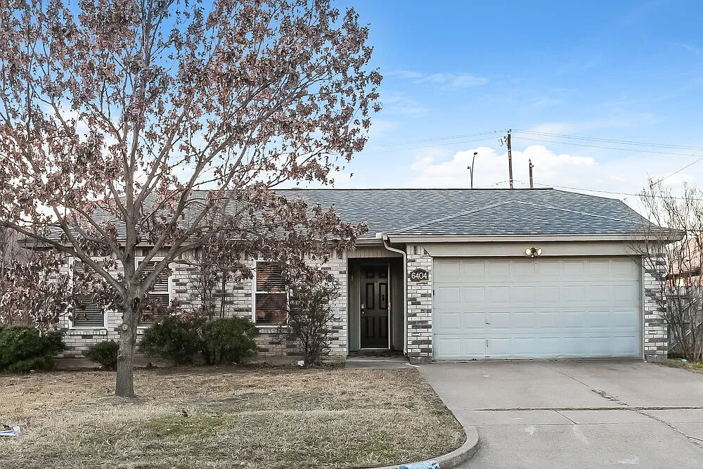 3 bed, 2.0 bath, 1215 sqft, $1,875 — Photo 1