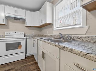 57 George St, Crossville, AL 35962