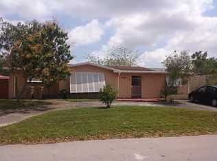 5710 SW 54th Ave, Davie, FL 33314
