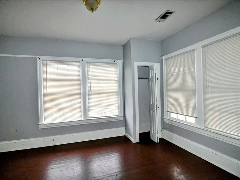 2030 Madison Ave — Photo 7