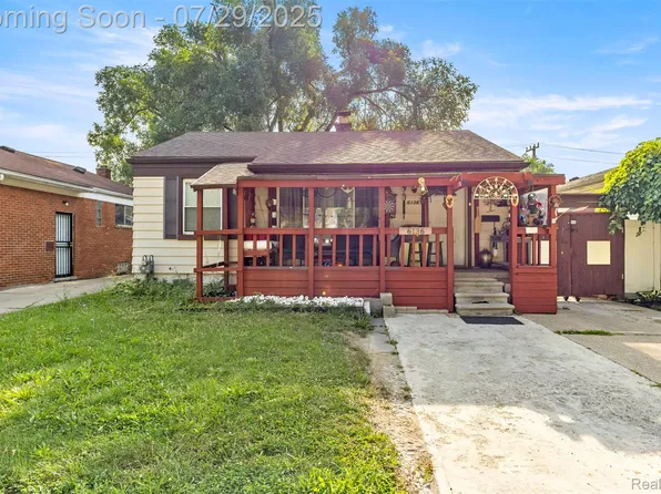 6136 Brace St, Detroit, MI 48228