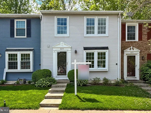 8673 Bent Arrow Ct, Springfield, VA 22153