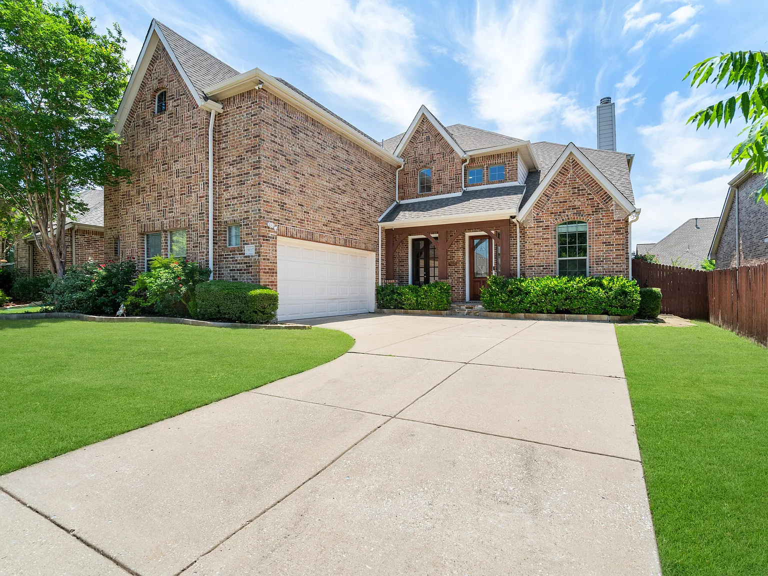 5 bed, 3.5 bath, 4101 sqft, $3,750 — Photo 1
