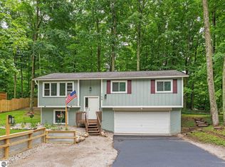 159 Waxwing Dr, Traverse City, MI 49696