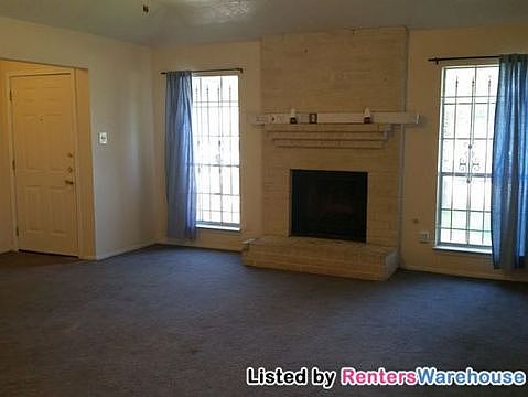 3rd image of 14715 Carriage Park Dr