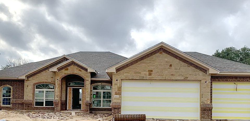 2nd image of 8003 Hathaway Ln