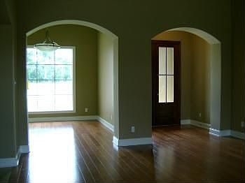 3rd image of 625 Beacon Dr