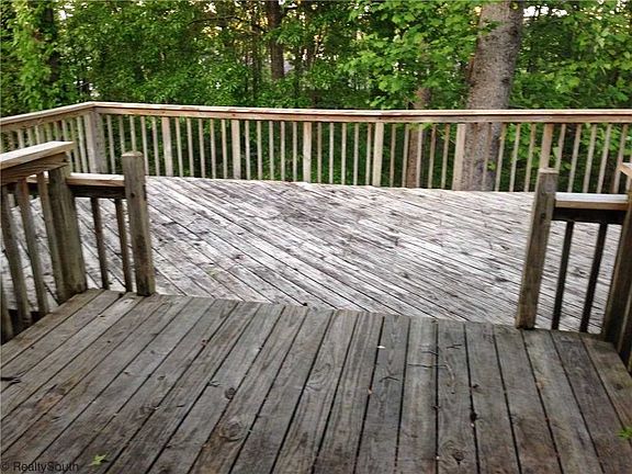 4th image of 1004 Rustic Ridge Rd