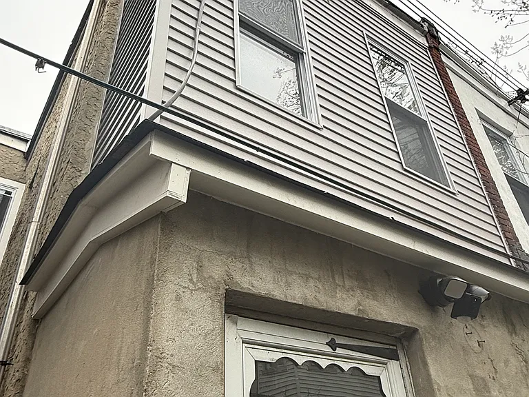 2329 N Cleveland St — Photo 24