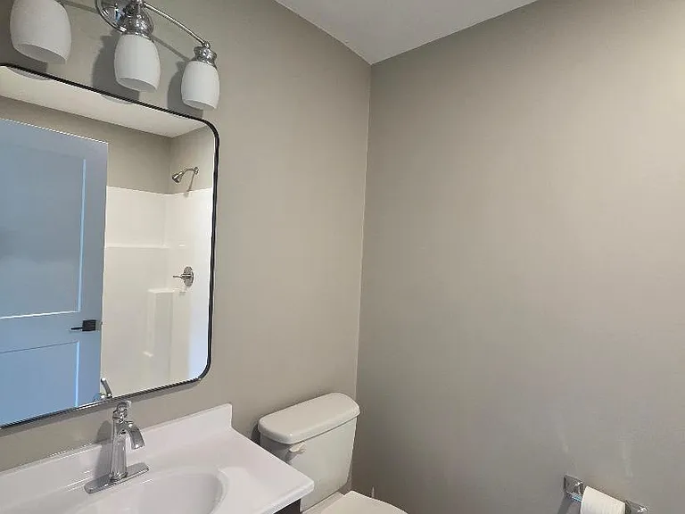 842 Fairview St — Photo 11