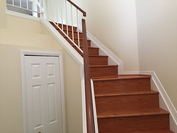 Foyer and Hardwood Steps