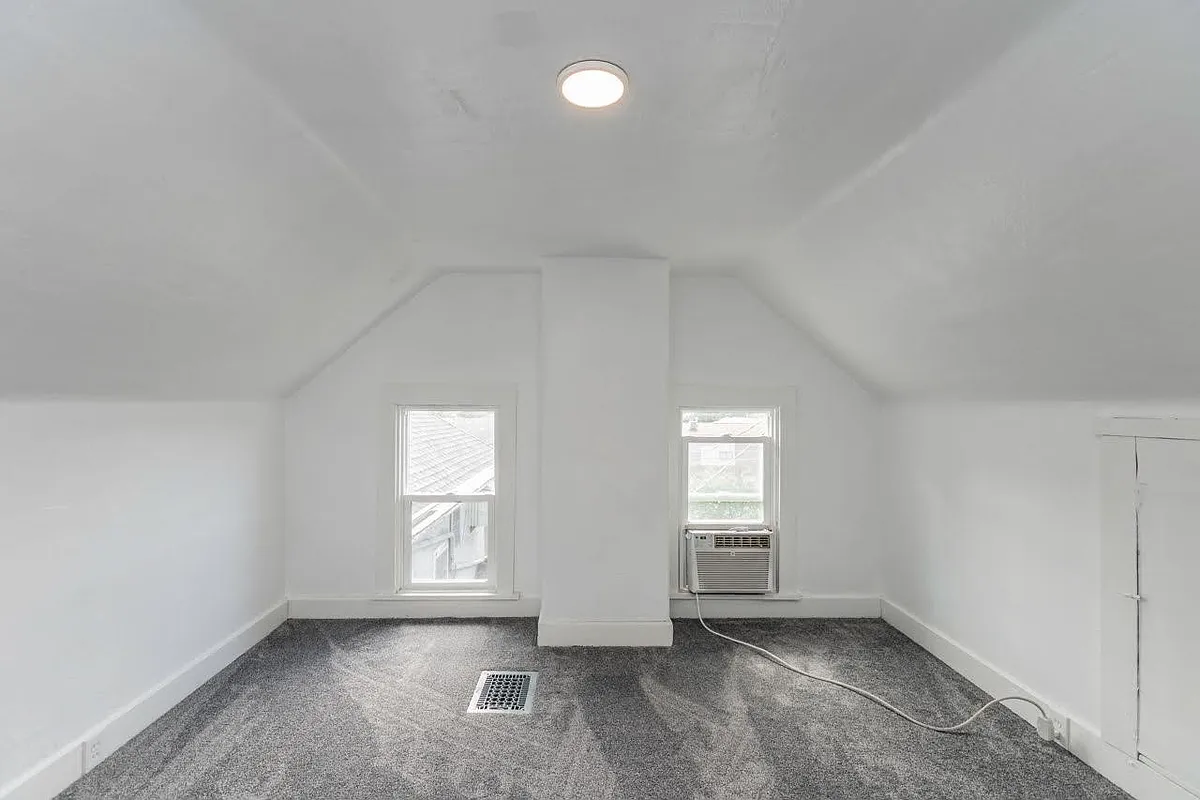 Building Photo - 1341 F St