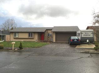606 SE 17th St, Troutdale, OR 97060
