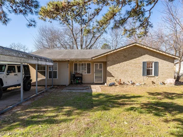 108 Lura Ln, Van Buren, AR 72956