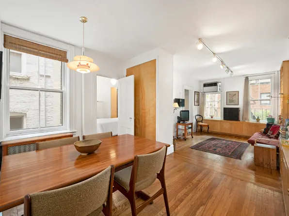 79 Perry Street 3R image 2 of 10