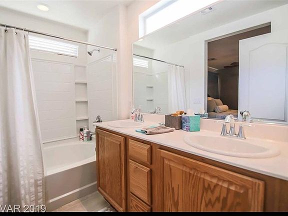 3rd image of 1662 Rainbow Dream Ave #0