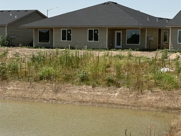 2908 W Denene St Units 100 & 200, Wichita, KS 67215