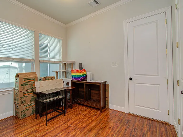 10205 Brooktree Dr — Photo 20