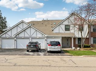 493 Elizabeth Dr #36-A, Wood Dale, IL