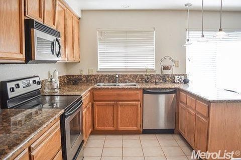 4th image of 4374 Blue Gill Ct
