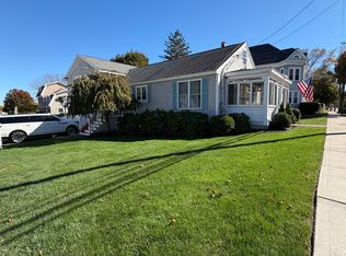 (Undisclosed Address), Newburyport, MA 01950