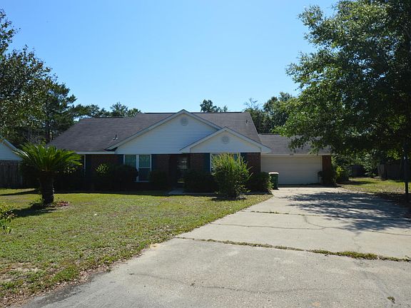 3rd image of 2828 Brassie Cir