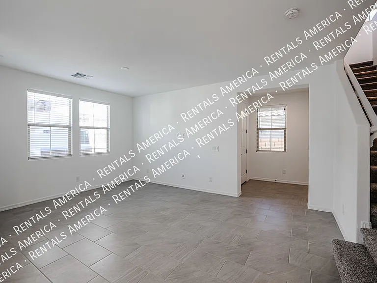 25196 N 142nd Dr — Photo 6