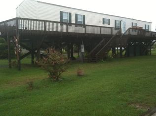 2010 2nd St, Surf City, NC 28445