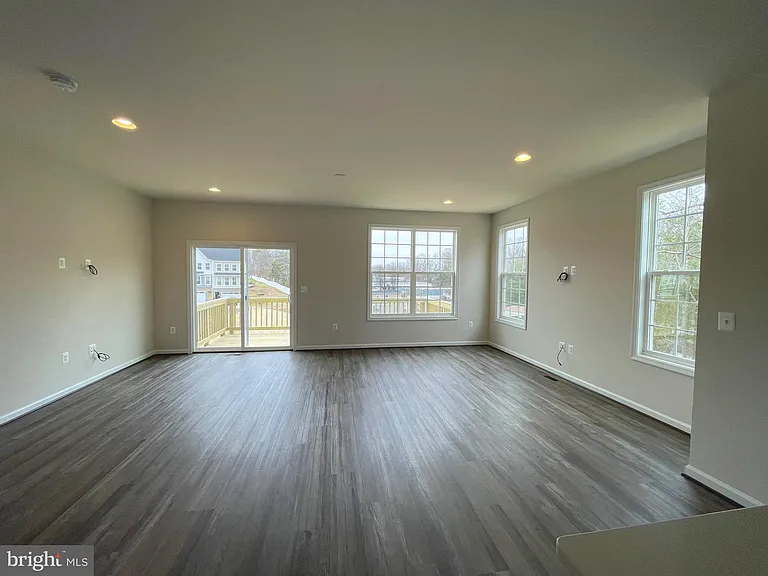 3701 Allington Ct — Photo 5