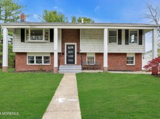 40 Wyoming Dr, Jackson, NJ 08527